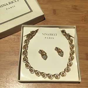 ✨Nina Ricci Paris Vintage Necklace & Earrings Set✨